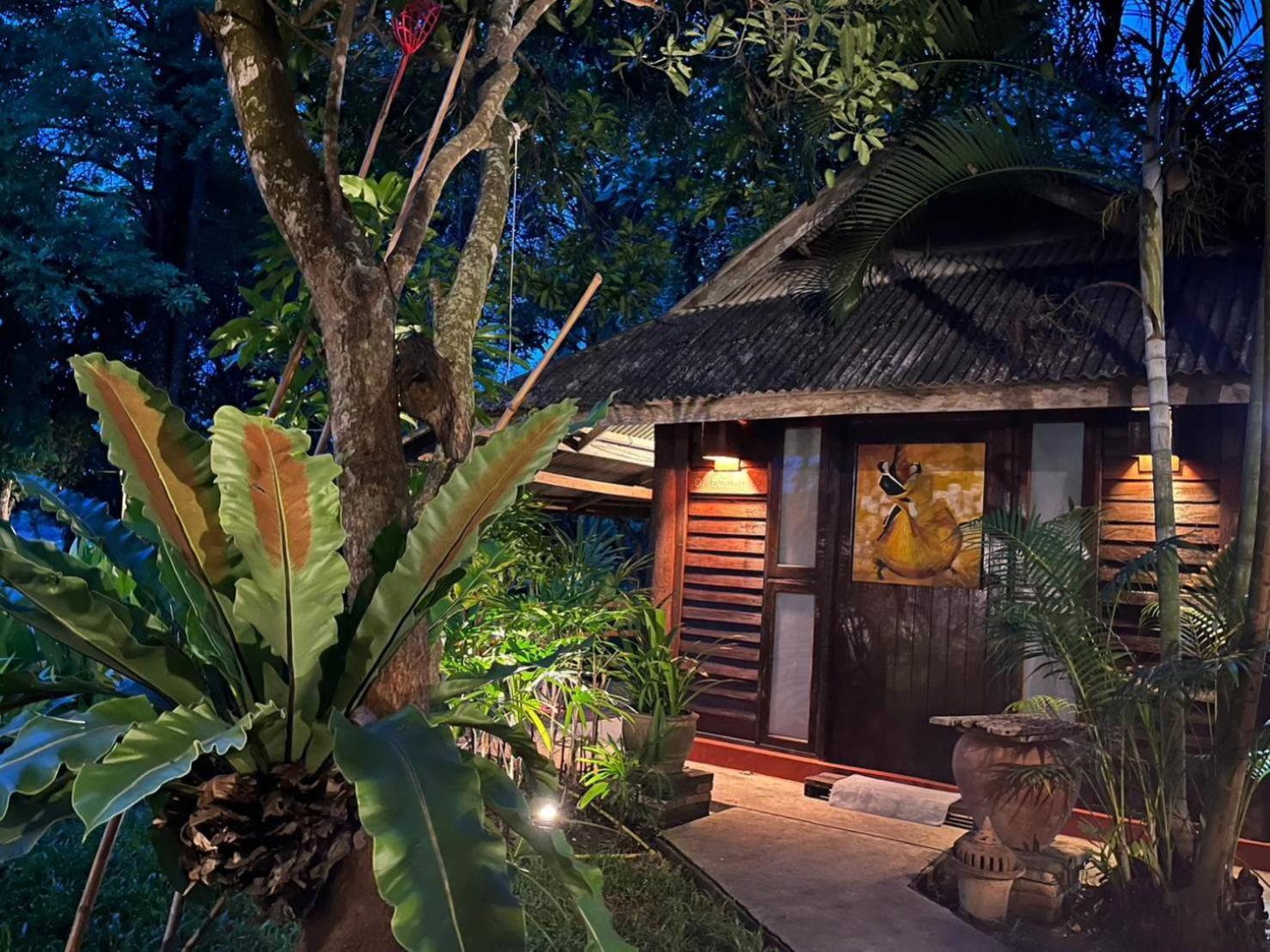 Tongluang Inthanon Homestay โต้งหลวงอินทนนท์โฮมสเตย์ Chom Thong Ngoại thất bức ảnh